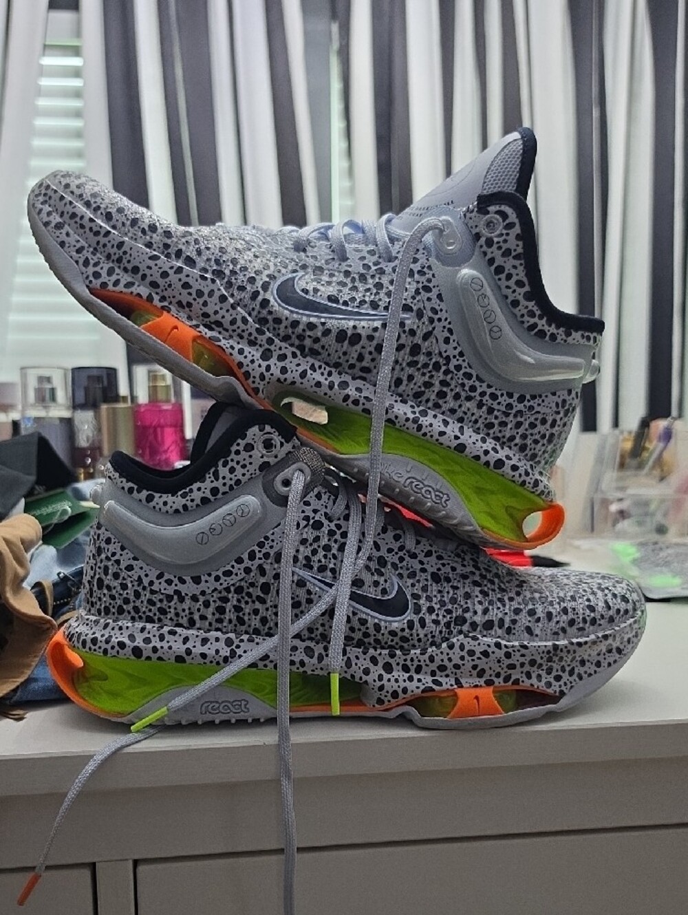 Nike Air Zoom GT Jump 2 Olympic athletic shoe, Size 11, black/white/neon speckle
